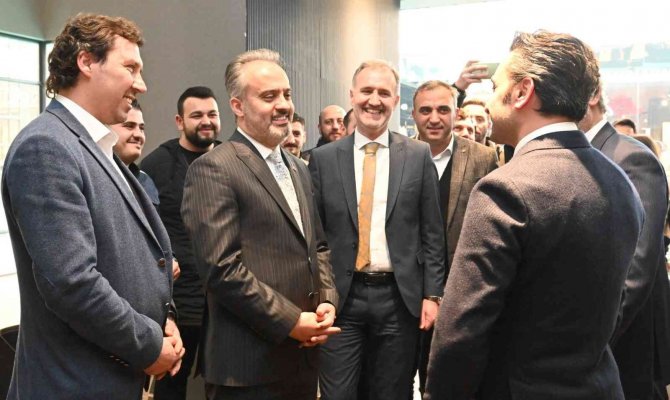 İ̇negöl Mobilyasında İvme Yükseliyor