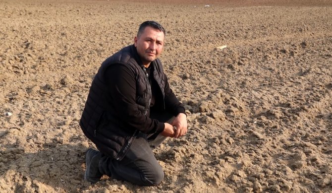 Dolandırıcılara Traktör Parasını Kaptırdı