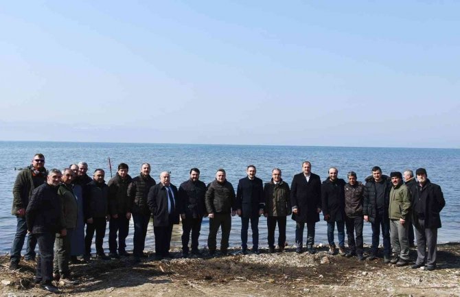 İ̇znik Gölü’nde Kaçak Avcılardan Kurtarılan 56 Ördek Artık Özgür