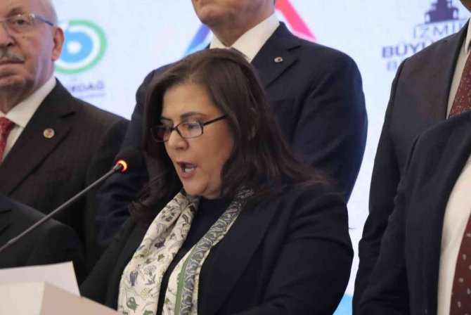 Chp’li 11 Büyükşehir Belediye Başkanı Kuşadası’nda Buluştu