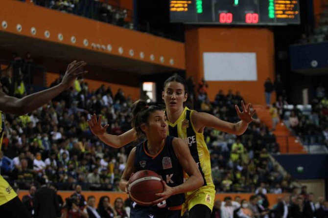 Türkiye Kupasının Sahibi Çukurova Basketbol