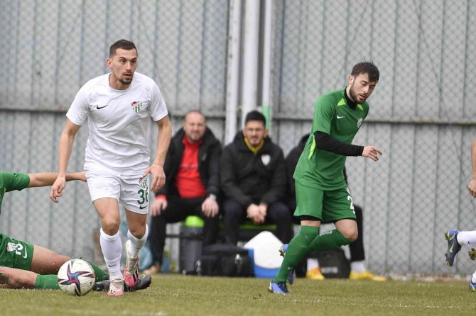 Bursaspor Kendi Arasında Maç Yaptı
