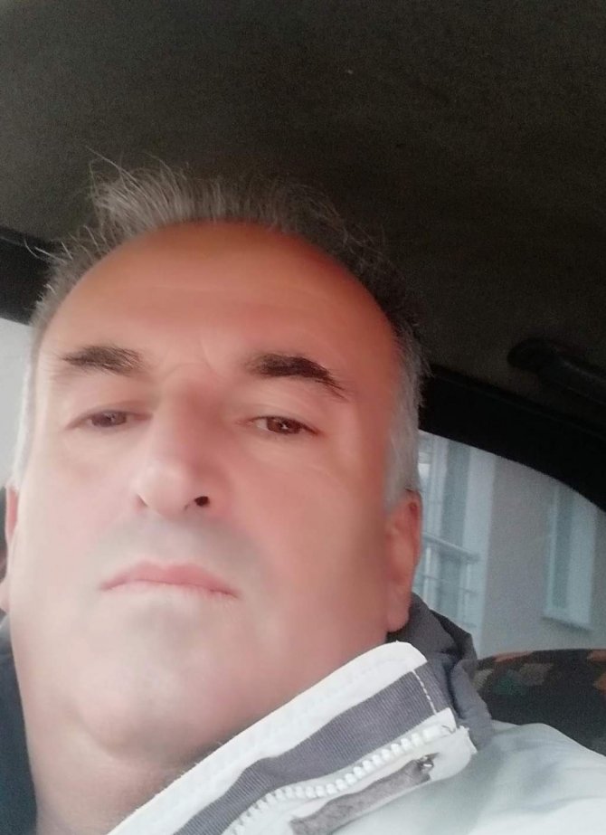 4 Gün Önce Boşandığı Eşi Ve Kızını Öldürdü, Bugün Polise Teslim Oldu