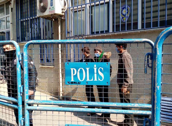 Çorlu’da 30 Kaçak Göçmen Yakalandı