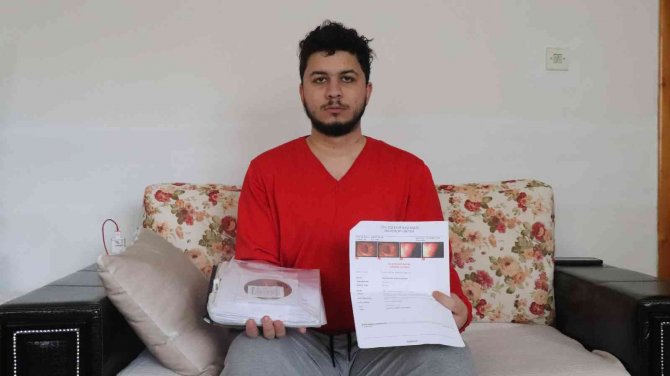 Bir Yıldır Hiç Acıkmıyor