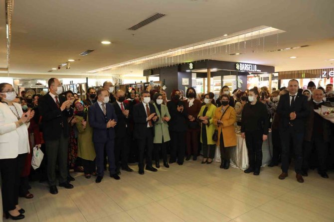 Rölyef Ve Boncuk Sergisi Açıldı