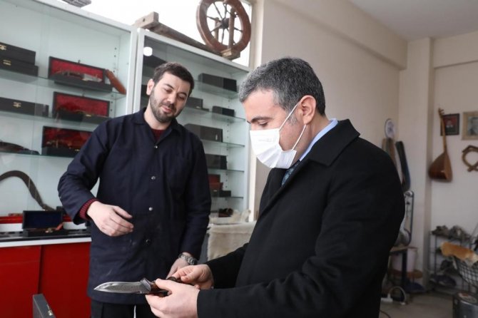 Vali Atay’dan Usta Ellere Ziyaret