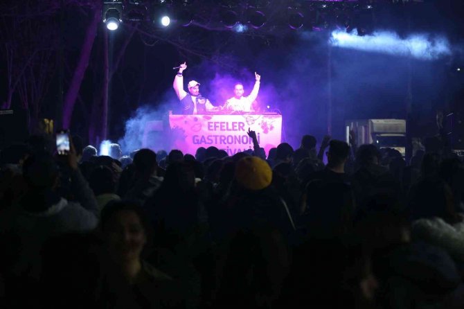 Efelerin Dev Festivali Başladı