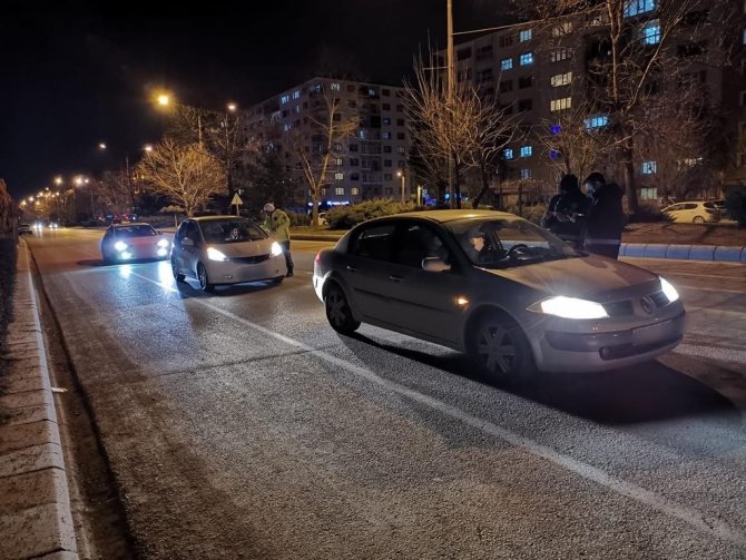 Polis Ekiplerinden Dün Gece Geniş Çaplı Denetim
