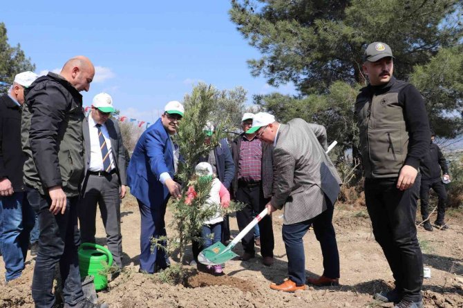 Şehit Yaşar Cinbaş Hatıra Ormanı Kırkağaç’ta Törenle Açıldı