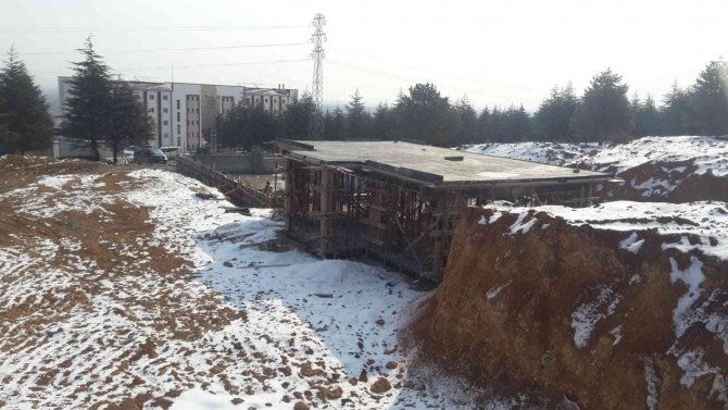 Gençlik Kampı İnşaatı Devam Ediyor