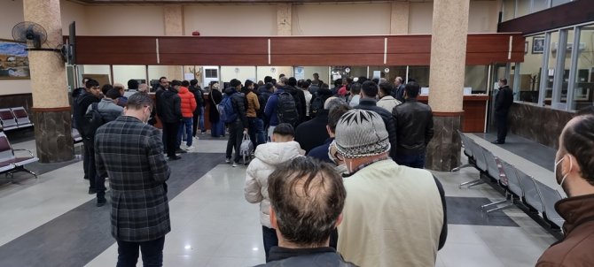 Türk İş Adamları Irak Gümrüğünde Saatlerce Bekletilmekten Şikayetçi