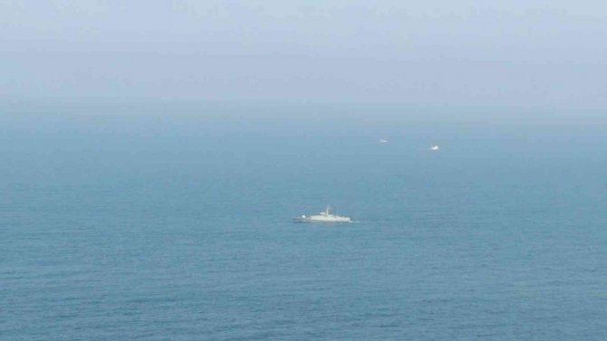 İ̇stanbul Boğazı’nın Girişinde Mayın Arama Çalışmaları Havadan Görüntülendi