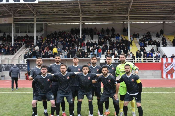 Kastamonu 1. Amatör Lig’de Tosyaspor Ormanspor’u 1-0 Yenerek Şampiyon Oldu
