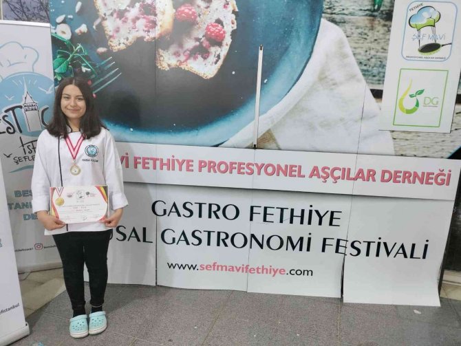 Kayü Aşçılık Programı Öğrencileri, Yemek Yarışmasında İ̇ki Klasman Birinciliği Kazandı