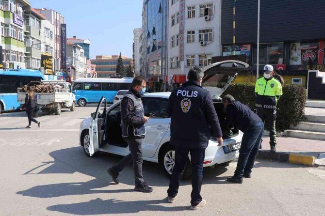Keşan’da Süren Huzur Ve Güven Uygulamalarında Yakalanan 2 Kişi Tutuklandı