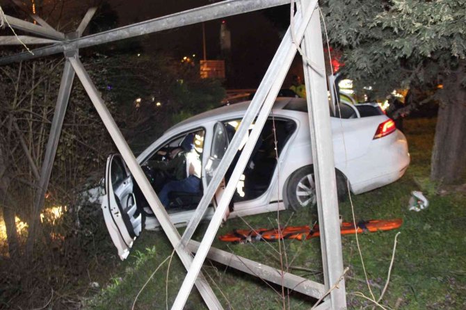 Şehri Birbirine Kattılar, Hem Polisler Hem Kendileri Kaza Yaptı