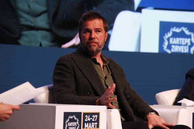 Ünlü Oyuncu Engin Altan Düzyatan: "Plastiklerin Yaklaşık Yüzde 50’si Doğaya Atılıyor”