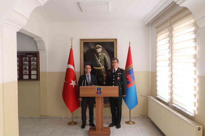 İ̇l Sağlık Müdürü Açıkgöz’den, Pandemi İle Mücadelenin Gizli Kahramanlarına Teşekkür Ziyareti