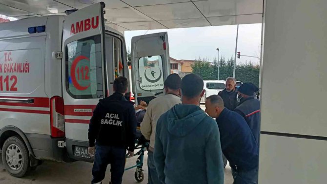 Çalıştığı İnşaatta 3 Metre Yükseklikten Düşen İşçi Yaralandı