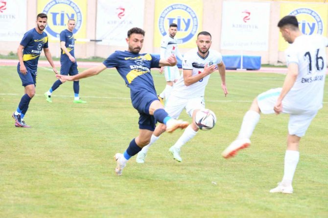 Tff 2. Lig: Tarsus İ̇dman Yurdu: 2 - Karacabey Belediyespor: 0