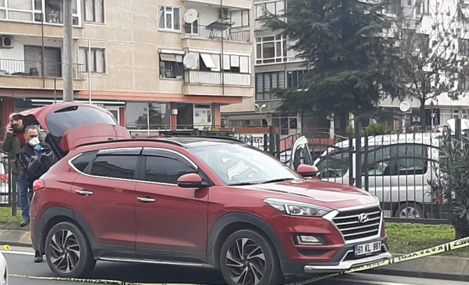 Seyir Halindeki Jipe Silahla Ateş Ederek Kaçtı: 1 Yaralı