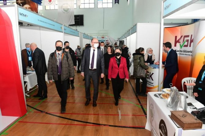 Anadolu Üniversitesi’nin Genç İnsan Kaynağı Sektörle Buluştu