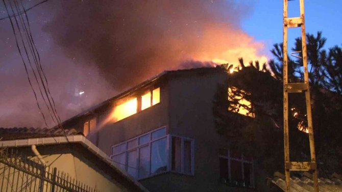 Beykoz’da Korkutan Ev Yangını