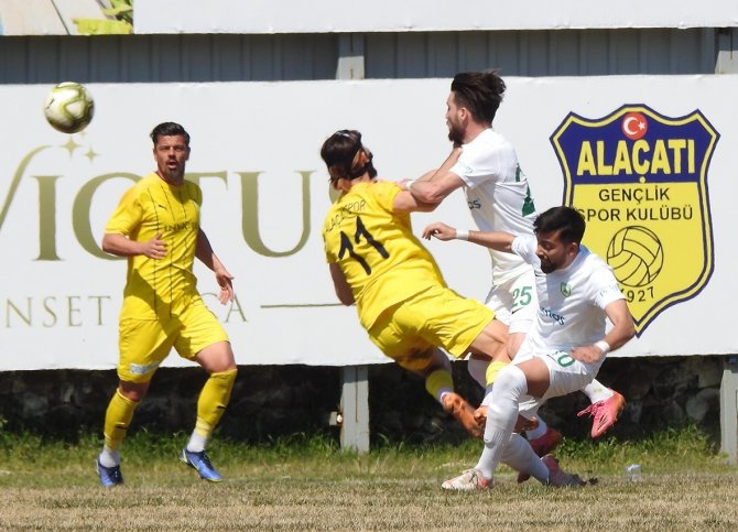 Alaçatıspor, Sahasında Golsüz Berabere Kaldı