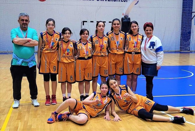 Potada Yarı Finali Geçen Kızlar, Denizli’ye Şampiyonluk Getirmek İstiyor