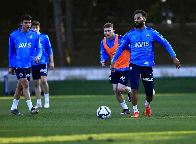 Fenerbahçe, Kayserispor Maçı Hazırlıklarını Sürdürdü