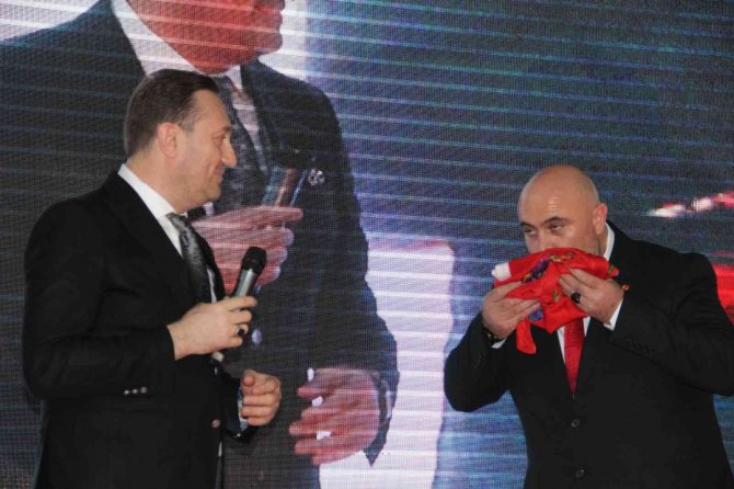 Dünyaya ‘Hocalı’yı Anlatan Sevinç’e Manisa’dan Onur Ödülü