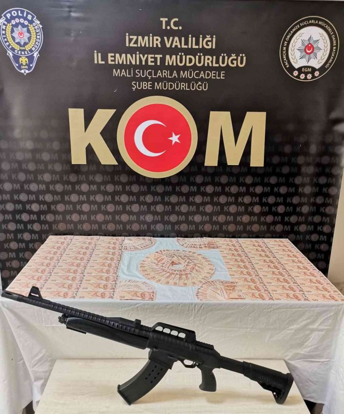 İ̇zmir’de Binlerce Lira Sahte Para Ele Geçirildi: 1 Tutuklama