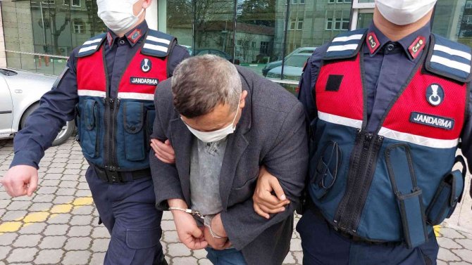 İ̇zmir’den Samsun’a Uyuşturucu Ve Silah Getirirken Yakalanan Kamyon Şoförü Tutuklandı