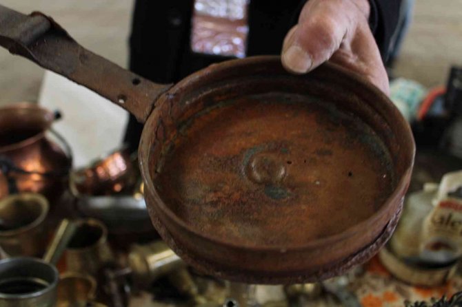 Tiryakiler Kahve Değirmenlerinden Vazgeçemiyor