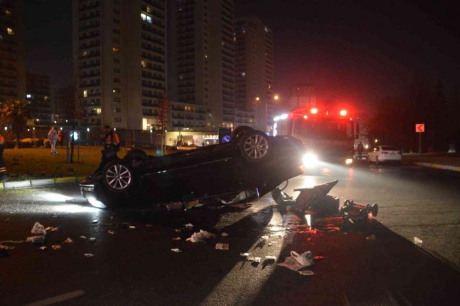 Küçükçekmece’de Otomobil Takla Attı: 1’i Ağır 6 Kişi Yaralandı