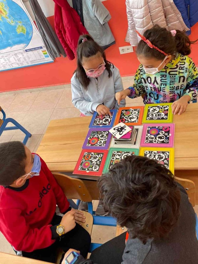 Burhaniye’ De Akıl Ve Zeka Oyunları Sevildi