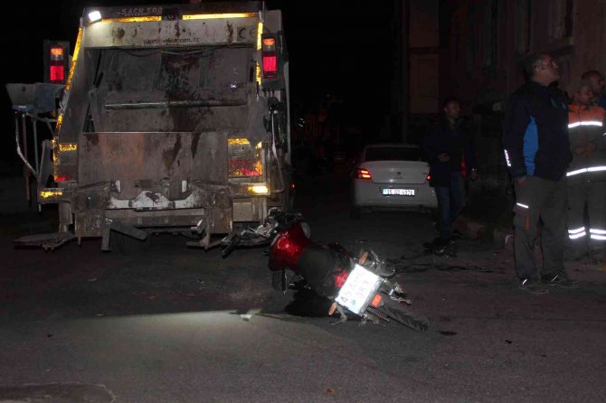 Üç Aracın Karıştığı Kazada 1 Kişi Öldü