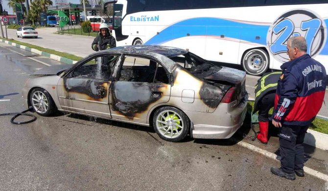 Osmaniye’de Lpg Tankı Patlayan Otomobil Alev Alev Yandı