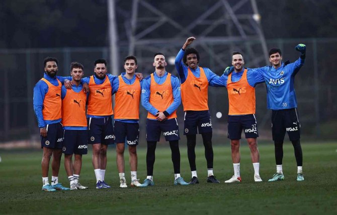 Fenerbahçe Salonda Çalıştı