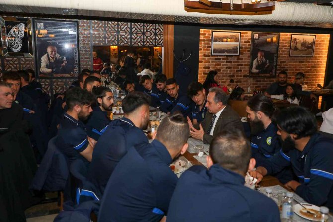 Başkan Yalçın Talasgücü Heyeti İle Bir Araya Geldi