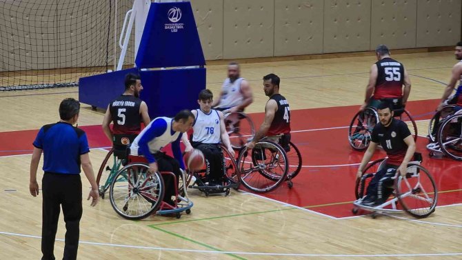Karabük Demir Kartal Gsk : 64 - İ̇skenderun Esk: 67