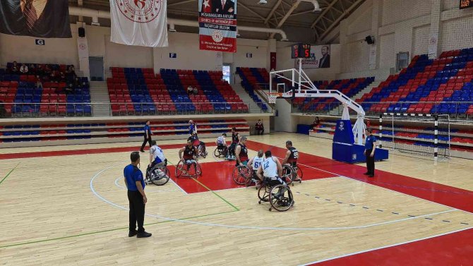 Karabük Demir Kartal Gsk : 64 - İ̇skenderun Esk: 67