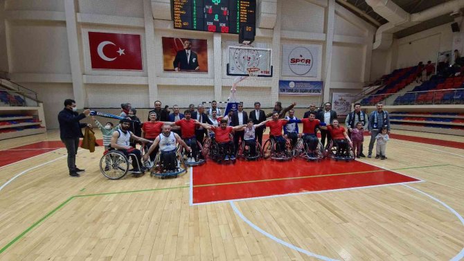 Karabük Demir Kartal Gsk : 64 - İ̇skenderun Esk: 67