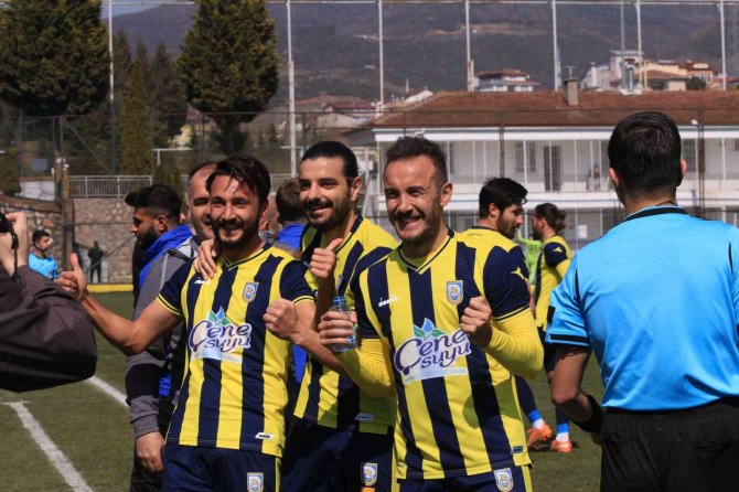 Tff 3. Lig: Belediye Derincespor: 2 - Büyükçekmece Tepecikspor: 2