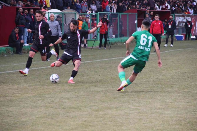 Tff 3. Lig: Elazığspor: 2 - F. Erbaaspor: 2