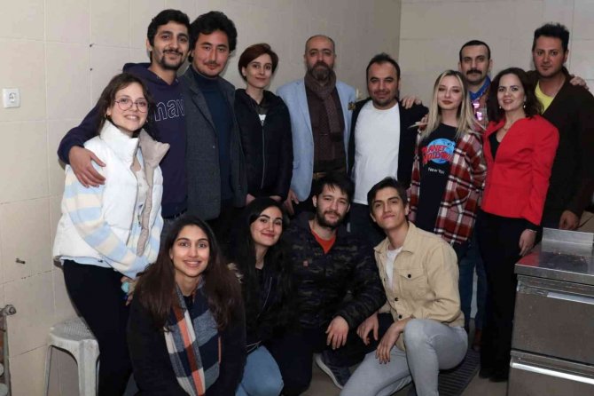 Topbaş’tan Dünya Tiyatro Günü Açıklaması