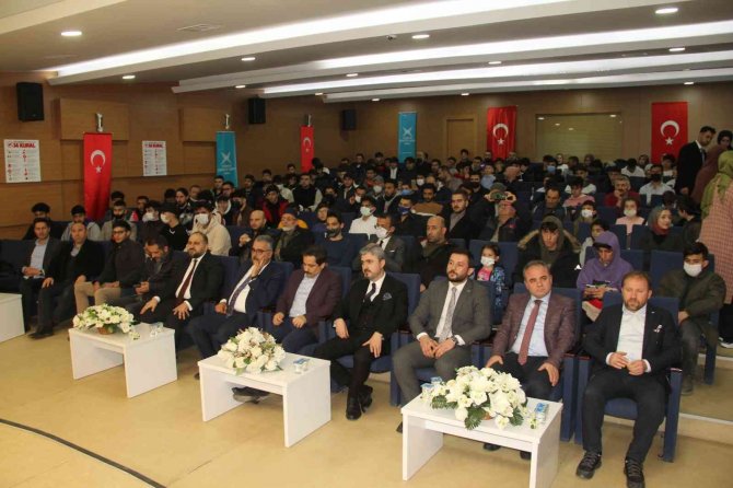 Çorum’da “Yavuz Sultan Selim’den 15 Temmuz’a Tarihin Kırılma Noktaları” Konferansı