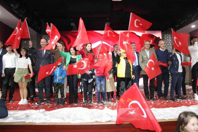 Dünyaya ‘Hocalı’yı Anlatan Sevinç’e Manisa’dan Onur Ödülü