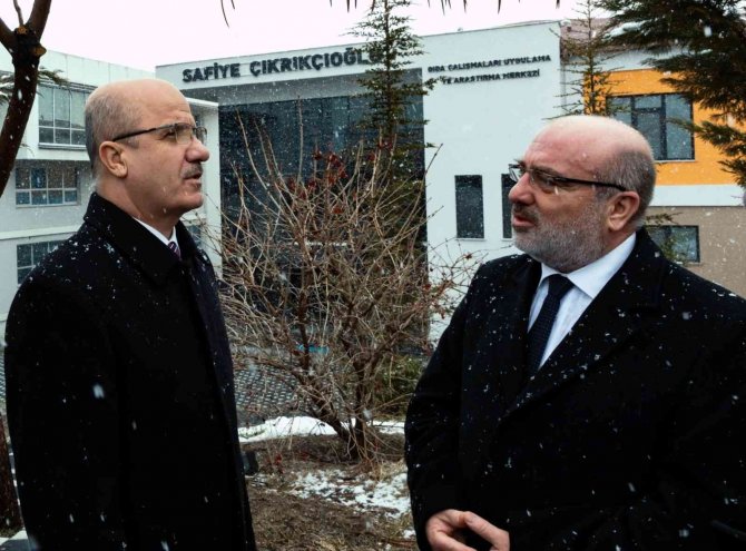 Yök Başkanı Özvar, Kayseri Üniversitesi’ni Ziyaret Etti